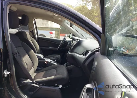 2020 Dodge Journey Se Value z USA, uszkodzony, nr VIN 3C4PDCAB1LT261441